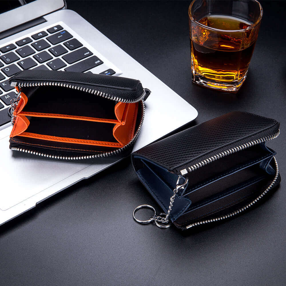 Men's Leather RFID Card Holder Wallet with Keychain