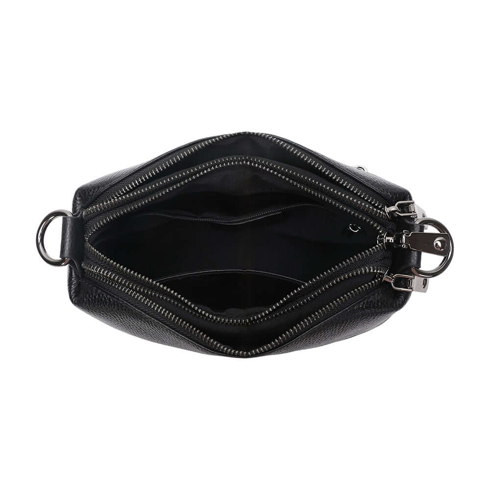 Open view displaying interior pockets.