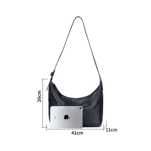 Size display of the black leather shoulder bag.