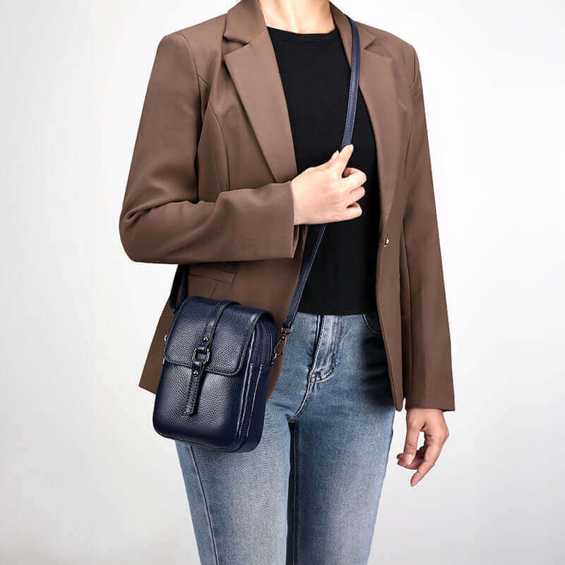 Fashionable leather crossbody bag for women.