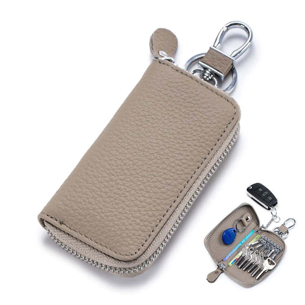 Versatile leather key holder wallet for men and women in khaki.