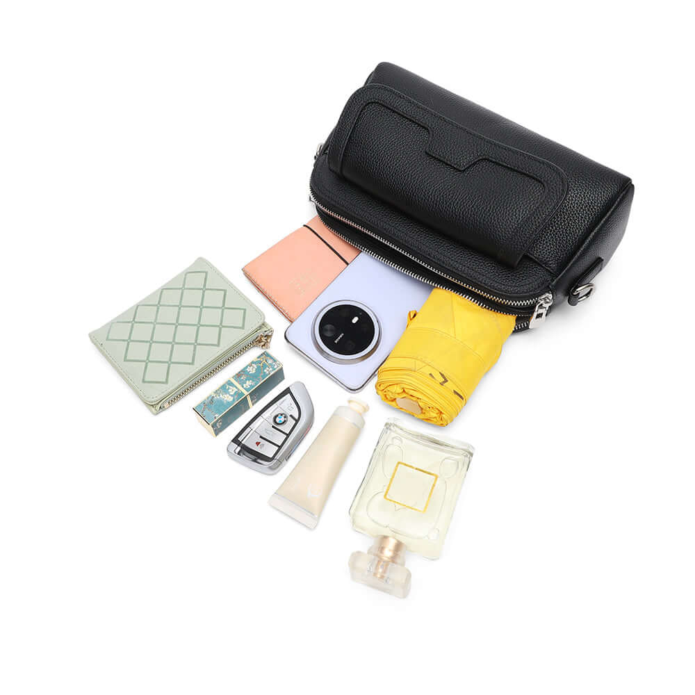 Lightweight 500g leather crossbody suitable for everyday use.