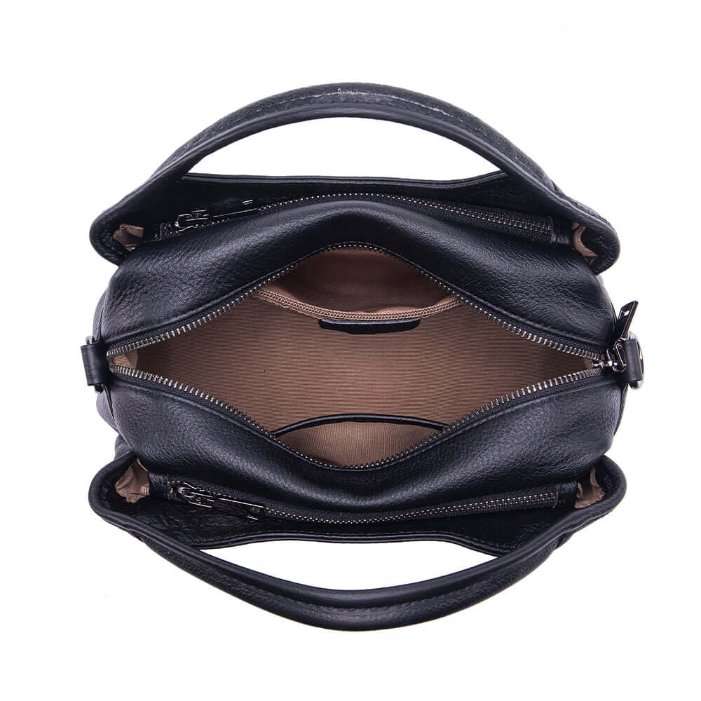 interior compartments of leather shoulder bag