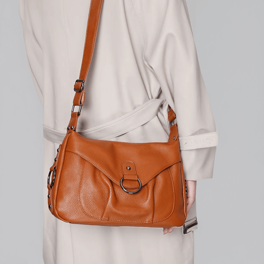 Everyday styling with the black leather shoulder bag