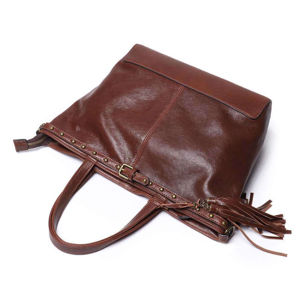 Leather shoulder bag with detachable pouch accessory