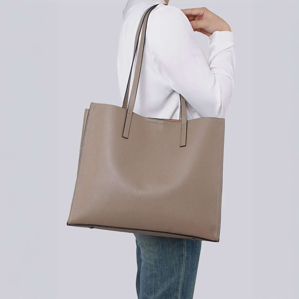 Leather tote bag shoulder carry