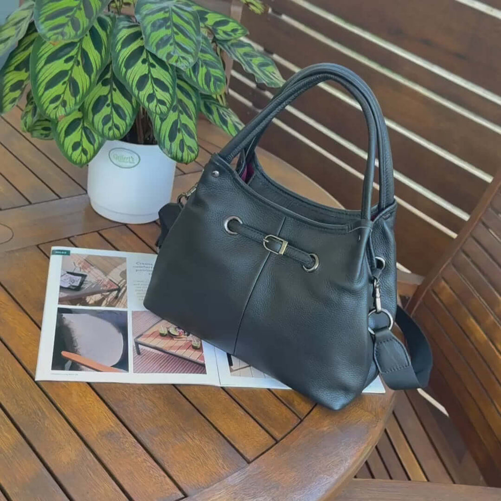 Elegant Leather Handbag – Versatile Shoulder & Crossbody Bag