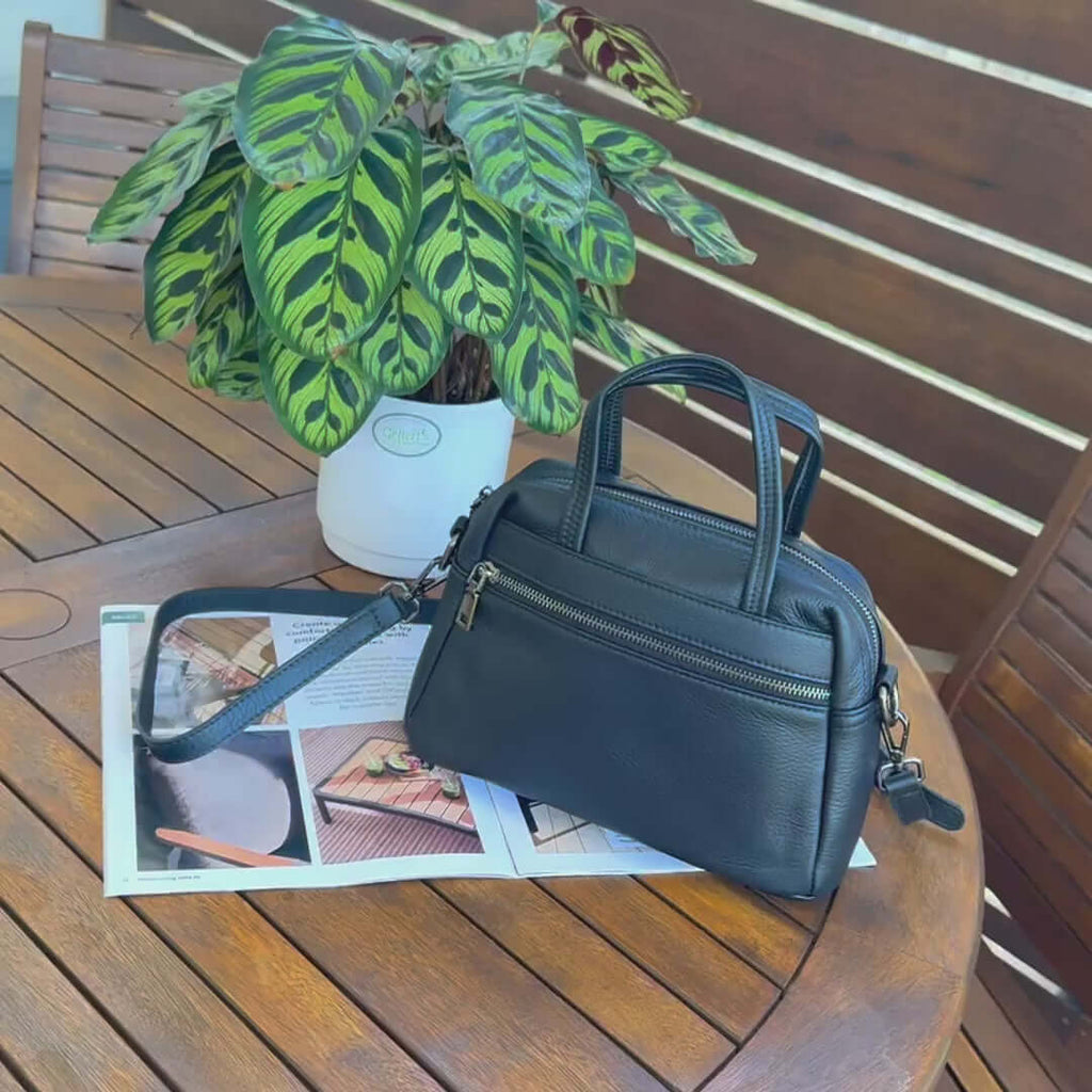Elegant Leather Handbag – Versatile & Stylish