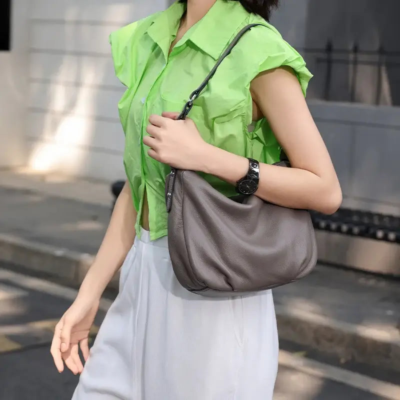 Daily use handbag worn on shoulder