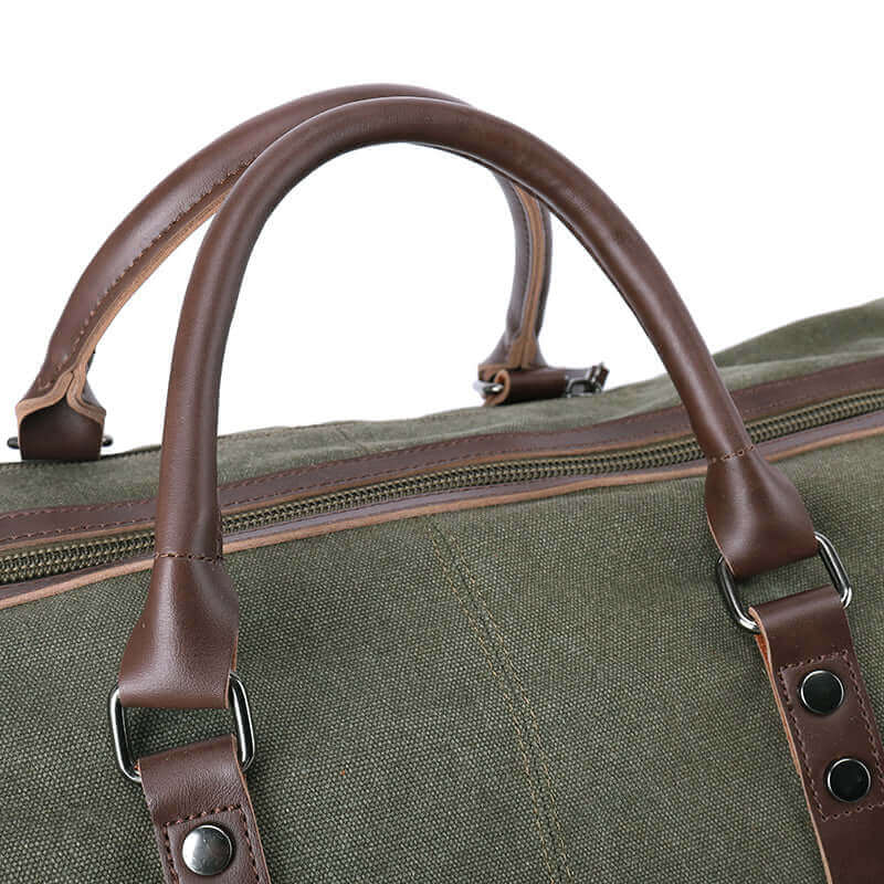 Details of the canvas luggage bag.