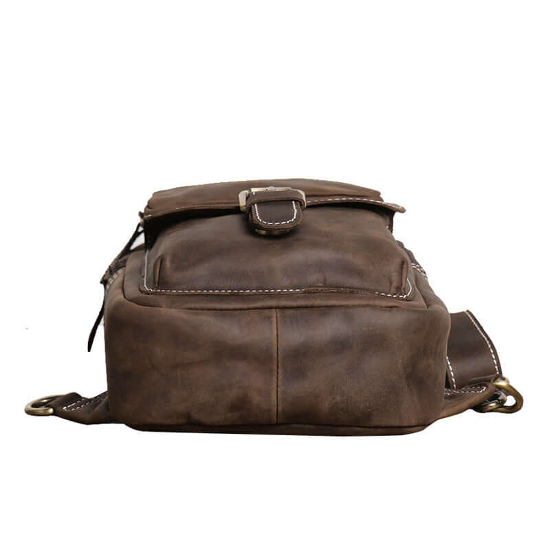 Overview of vintage leather sling bag for men – durable chest pack with classic design.