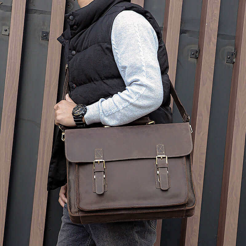Men's vintage genuine leather laptop bag available in NZ.