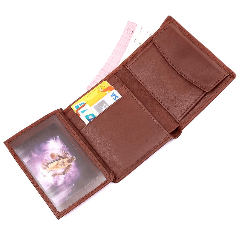 Men's vertical trifold wallet available in NZ